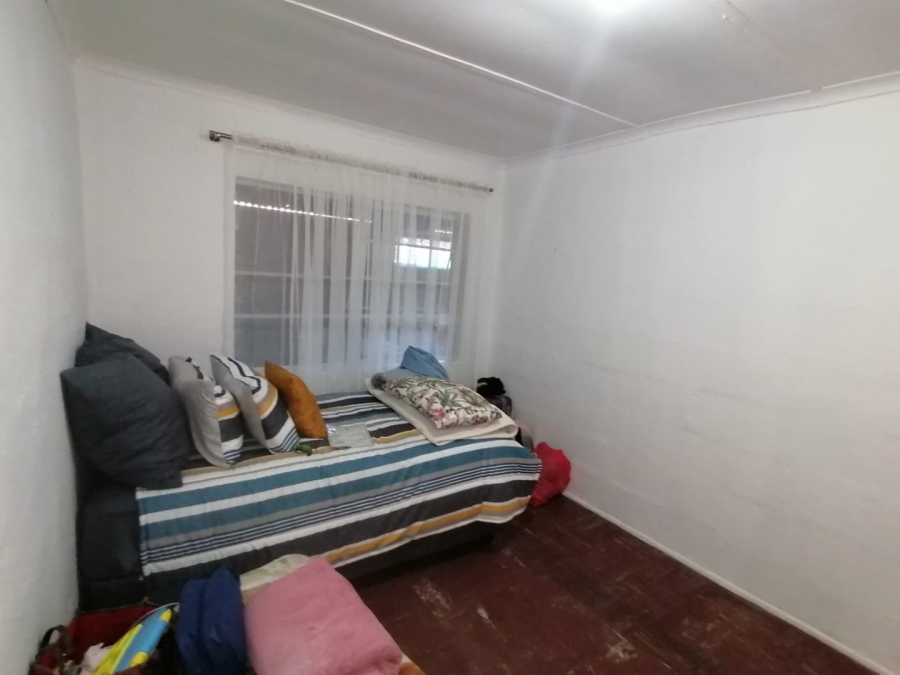  Bedroom Property for Sale in Eastridge Western Cape